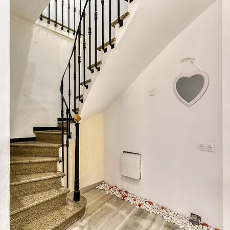 Bed & Breakfast Le Bourget - Romantique 3*