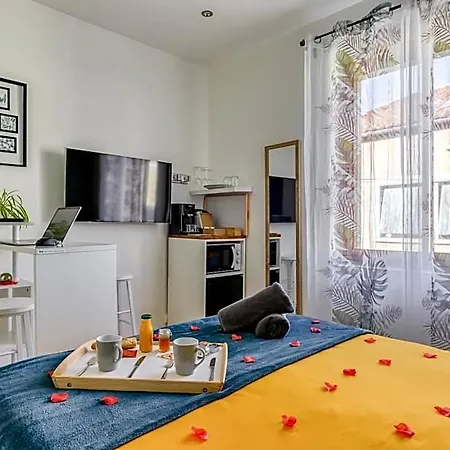 Bed & Breakfast Le Bourget - Romantique