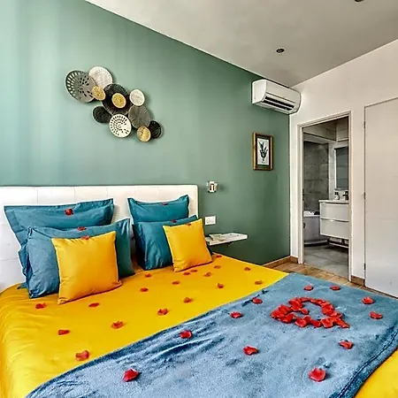 Bed & Breakfast Le Bourget - Romantique 3*